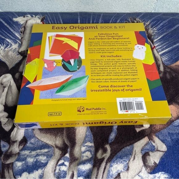 Easy Origami Book & Kit Includes Paper Sealed New! - Picture 2 of 2